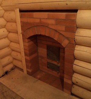 Печь для бани с топкой из предбанника