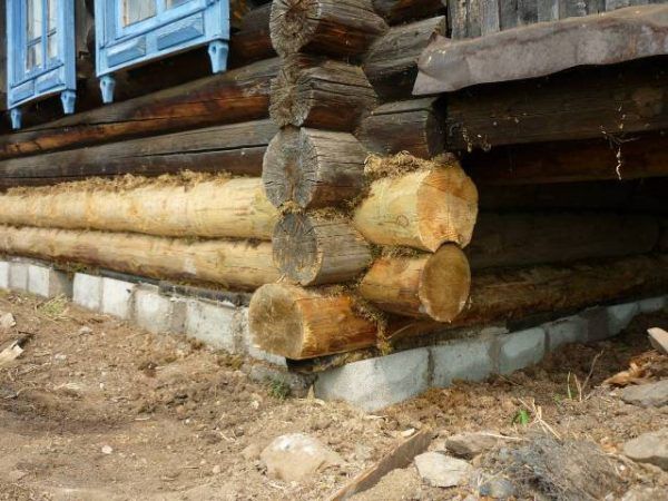Замена нижних венцов сруба — фото